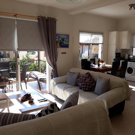 Sirena Sunrise Prestige Apartments Paphos Ngoại thất bức ảnh